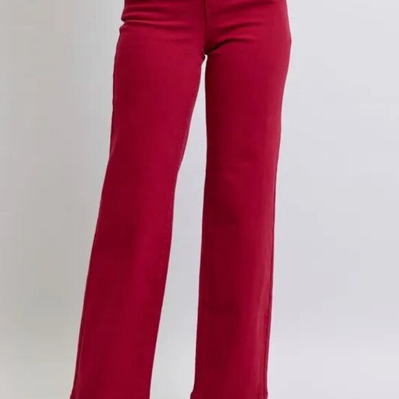 Hazel Blues® | Judy Blue High Waist Heart Shaped Back Pockets 90's Straight Jean - Picture 1 of 8